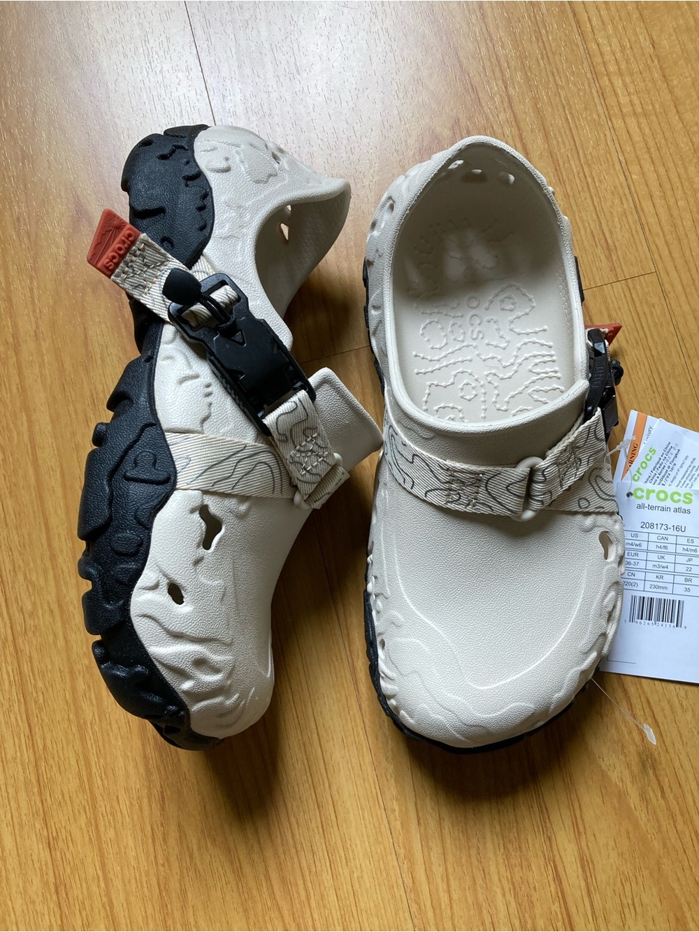 Crocs All-Terrain Sandal Clog in Beige and eBlack